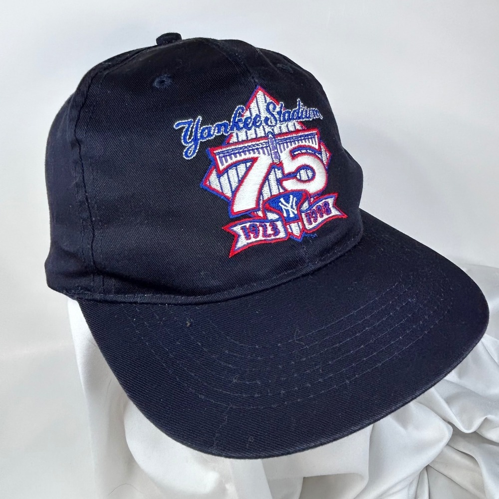 Vintage YANKEE STADIUM 75th Anniversary NEW YORK YANKEES Navy Snapback